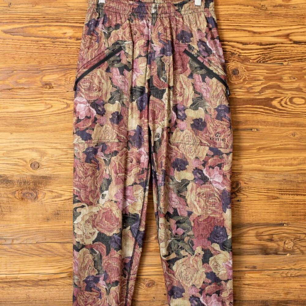 Burton Stash Pant in Floral (Bib Friendly) - Picture 3 of 6